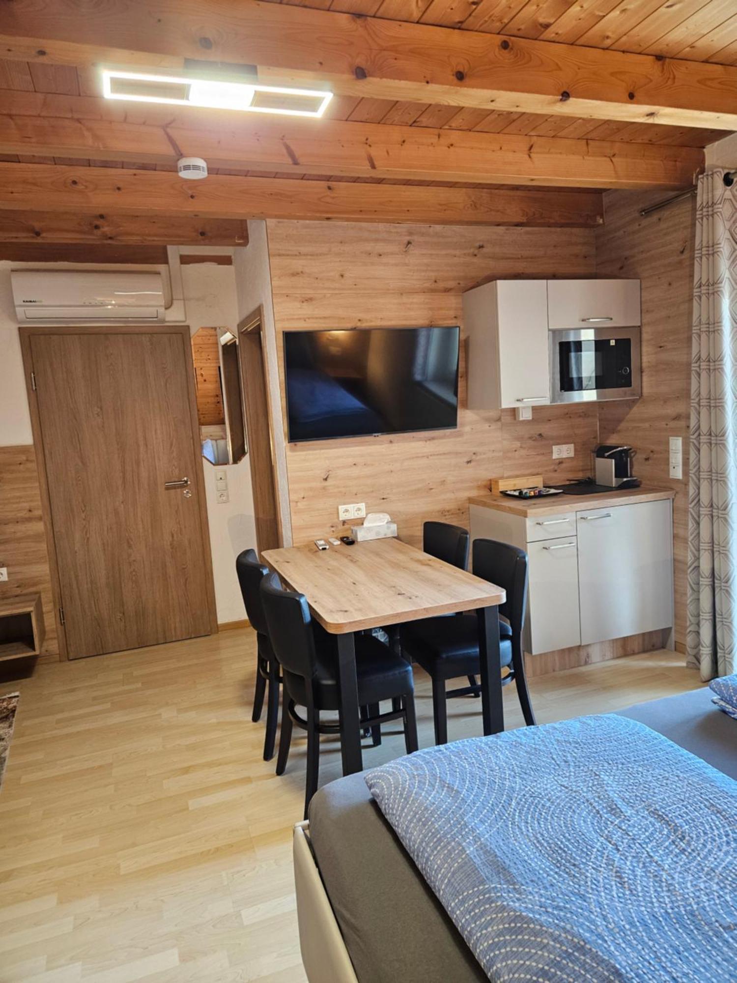 Gaestehaus Rana 러스트 외부 사진